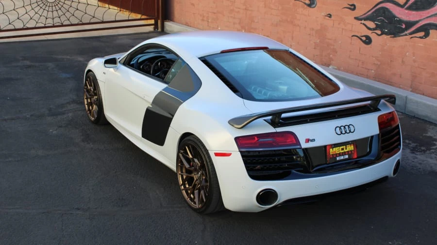 2014 Audi 42 R8 - Image 14 of 31