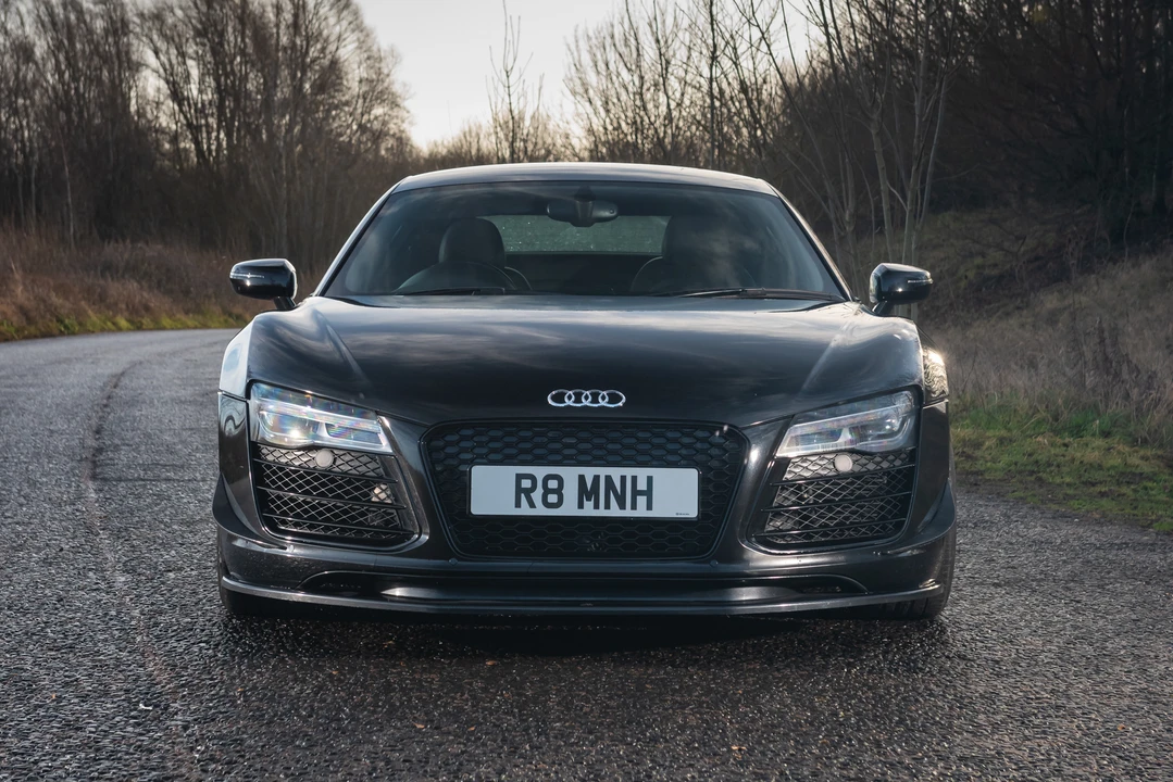 2014 Audi 42 R8 - Image 8 of 31