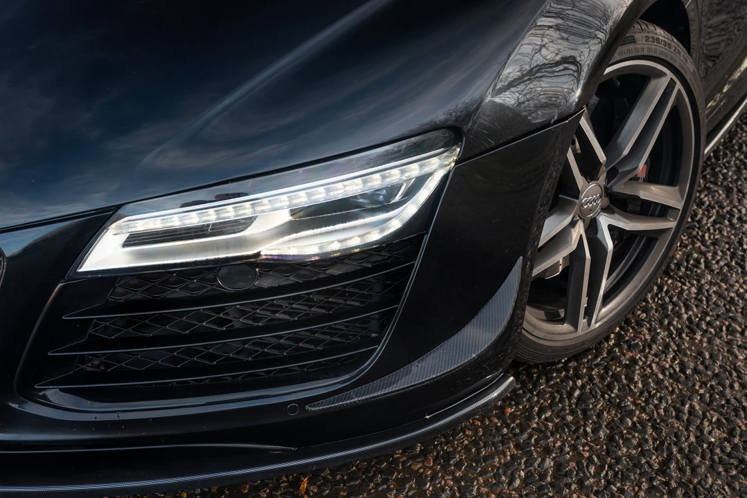 2014 Audi 42 R8 - Image 17 of 31