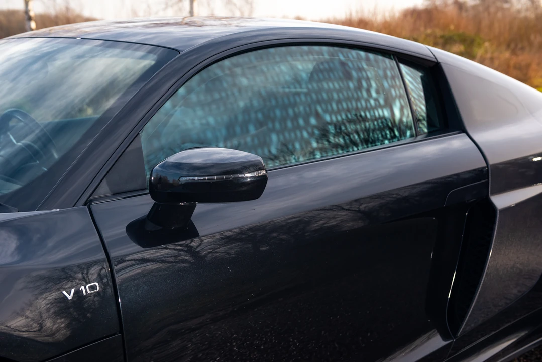 2014 Audi 42 R8 - Image 24 of 31