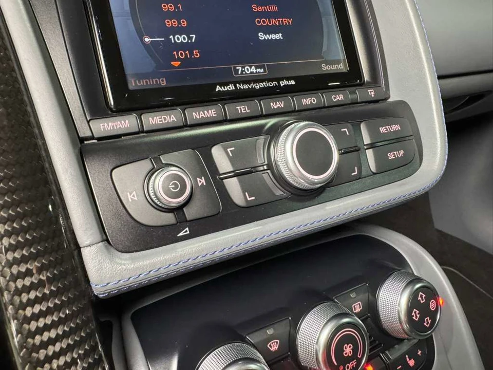 2014 Audi 42 R8 - Image 20 of 21