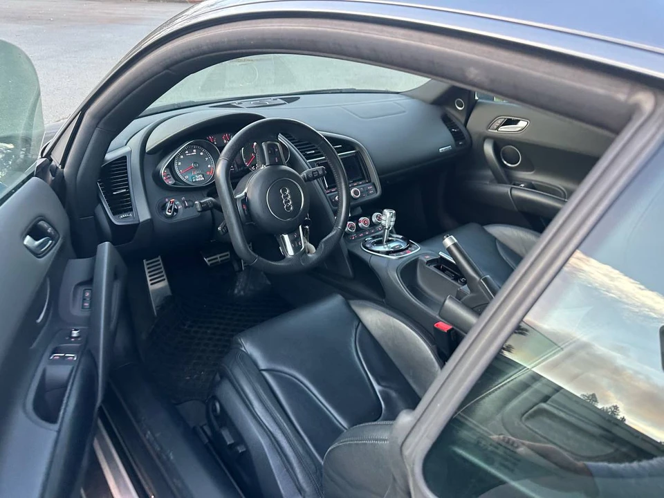 2014 Audi 42 R8 - Image 5 of 13