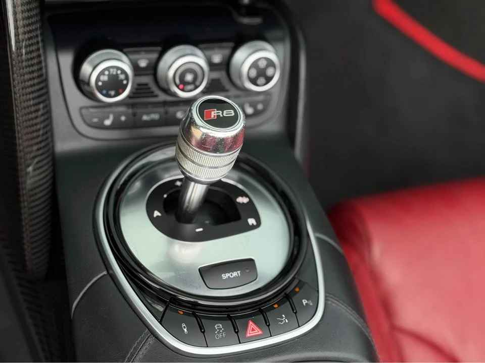 2014 Audi 42 R8 - Image 16 of 16