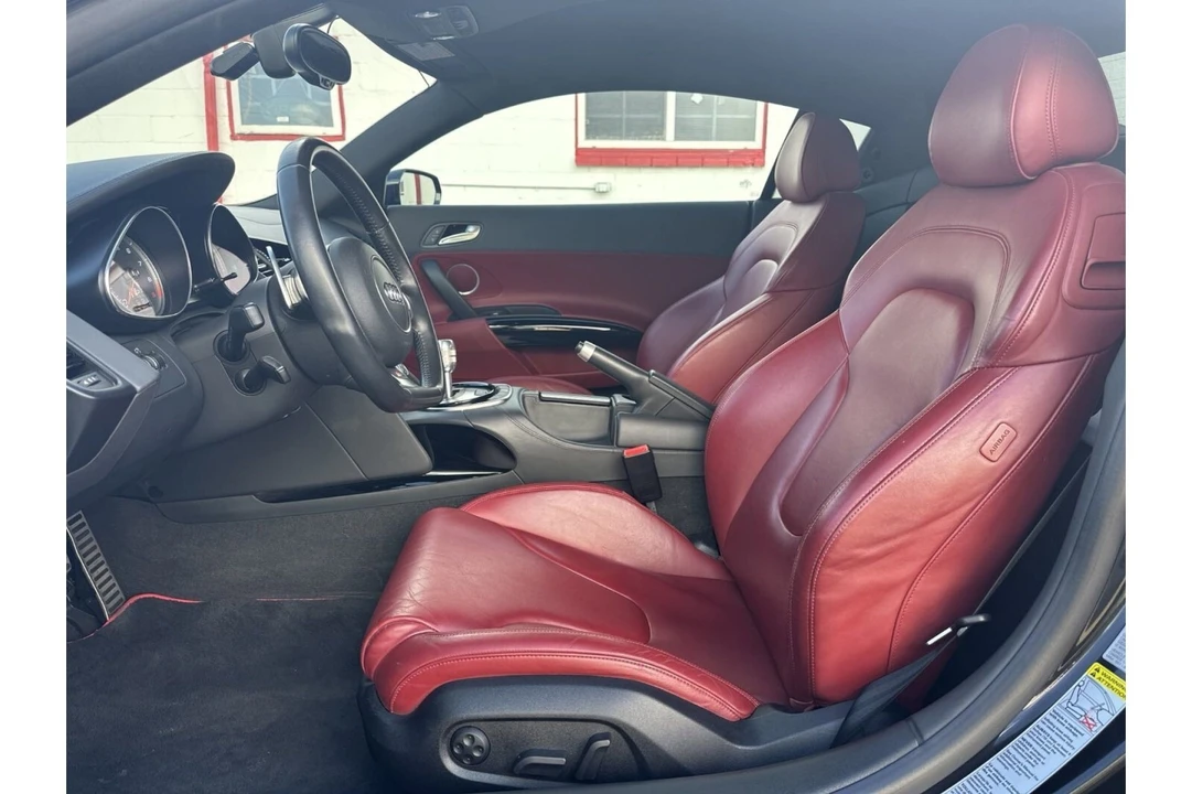 2014 Audi 42 R8 - Image 17 of 22