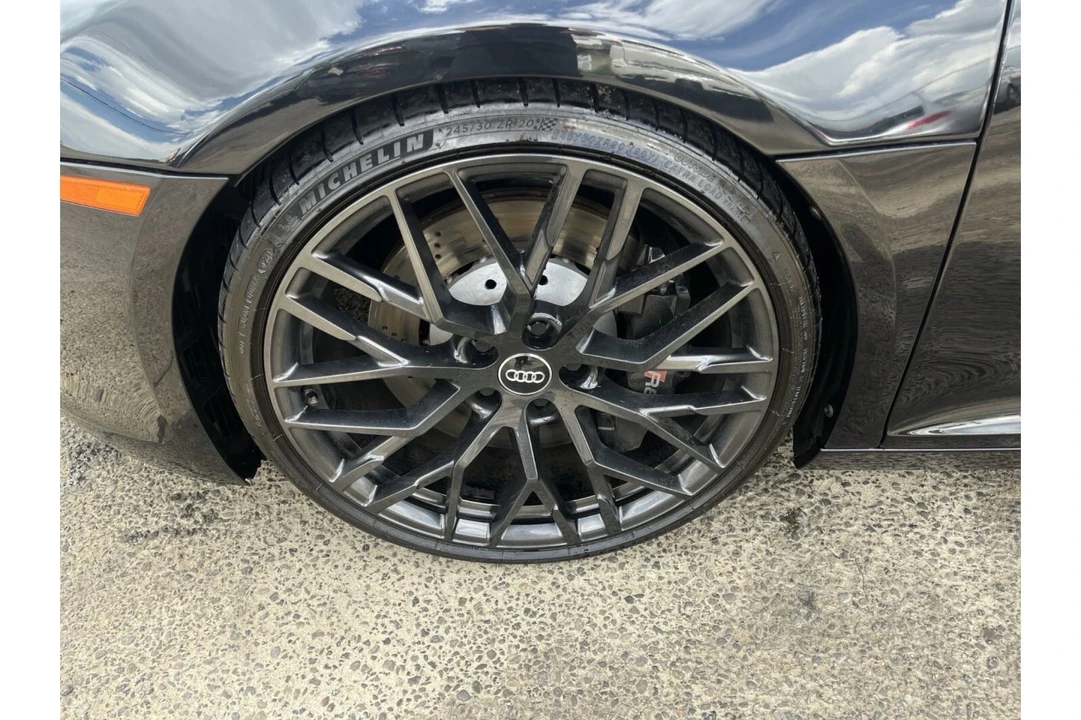 2014 Audi 42 R8 - Image 8 of 22