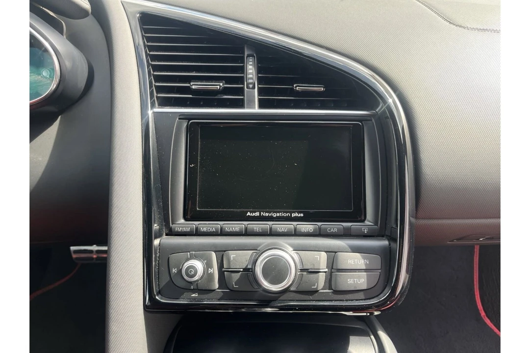 2014 Audi 42 R8 - Image 14 of 22