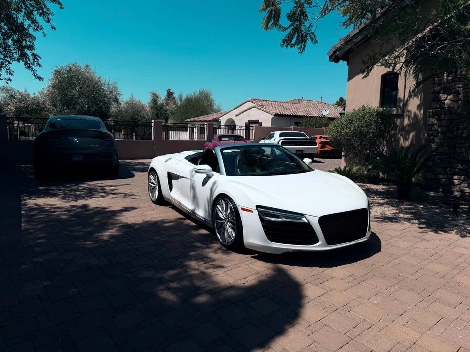 2014 Audi 42 R8 - Image 3 of 13