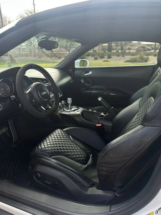 2014 Audi 42 R8 - Image 9 of 13