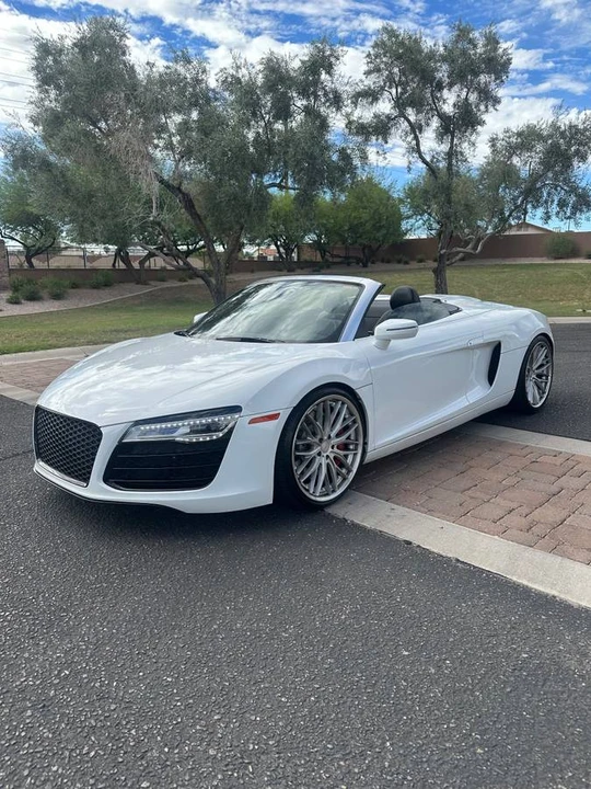 2014 Audi 42 R8 - Image 12 of 13