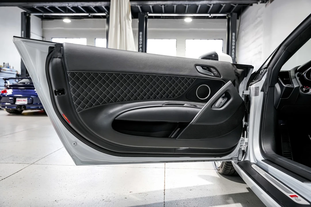2014 Audi 42 R8 - Image 21 of 21