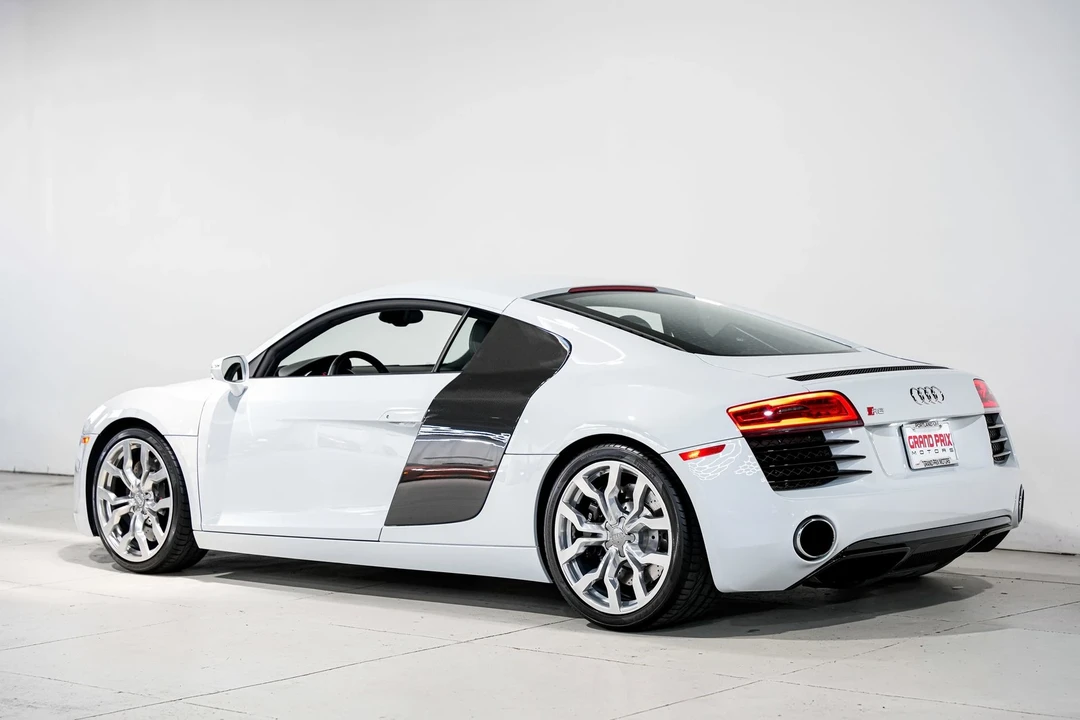 2014 Audi 42 R8 - Image 8 of 12