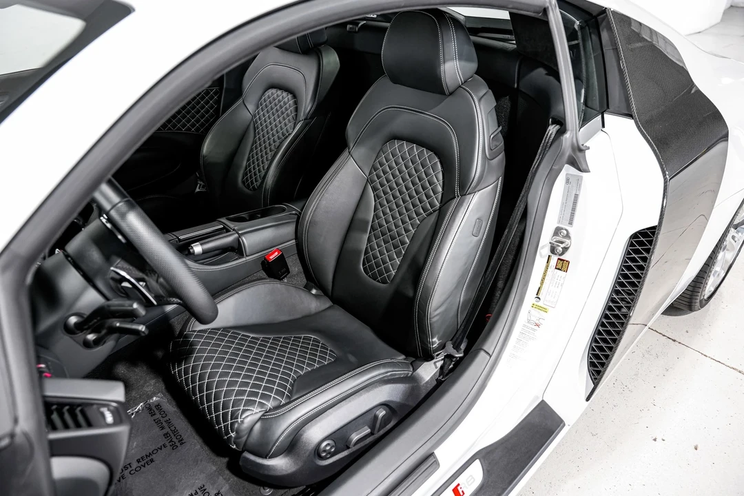 2014 Audi 42 R8 - Image 19 of 21