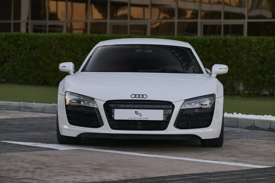 2014 Audi 42 R8 - Image 2 of 31
