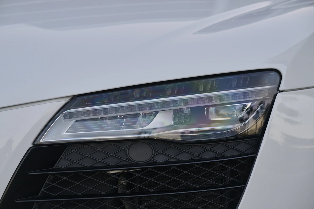 2014 Audi 42 R8 - Image 12 of 31