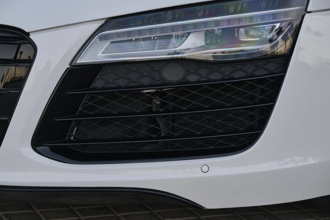 2014 Audi 42 R8 - Image 13 of 31