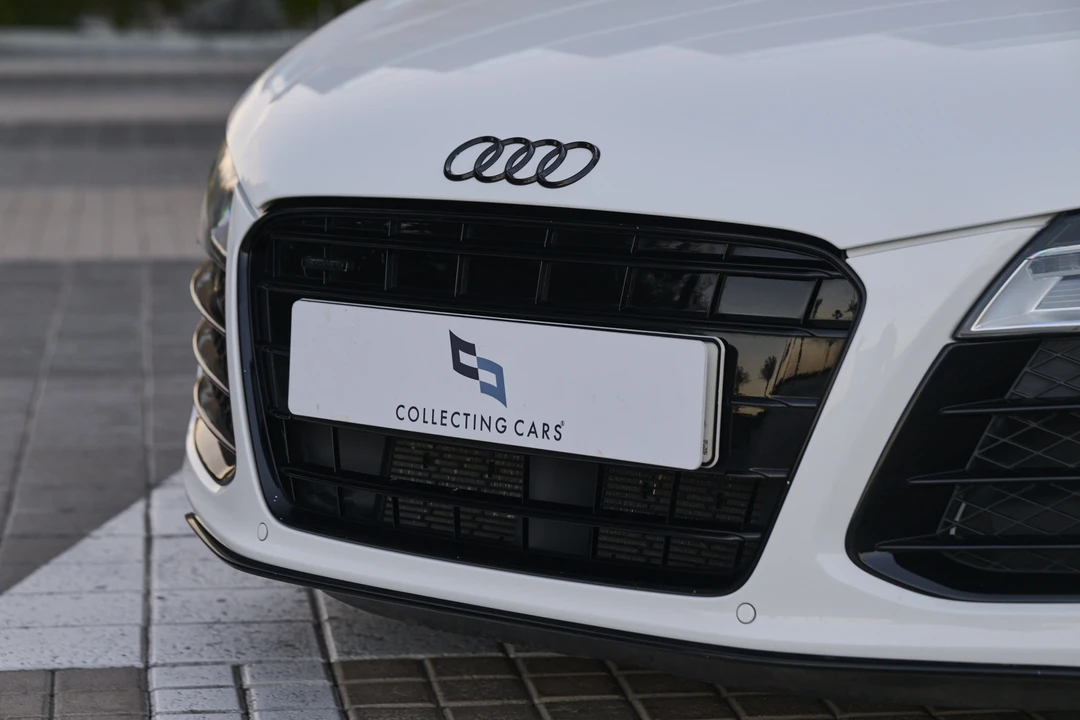 2014 Audi 42 R8 - Image 14 of 31