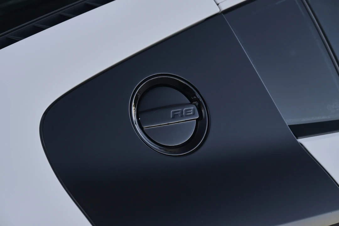 2014 Audi 42 R8 - Image 29 of 31