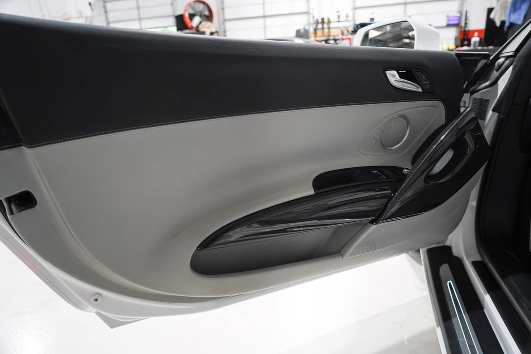 2014 Audi 42 R8 - Image 20 of 21