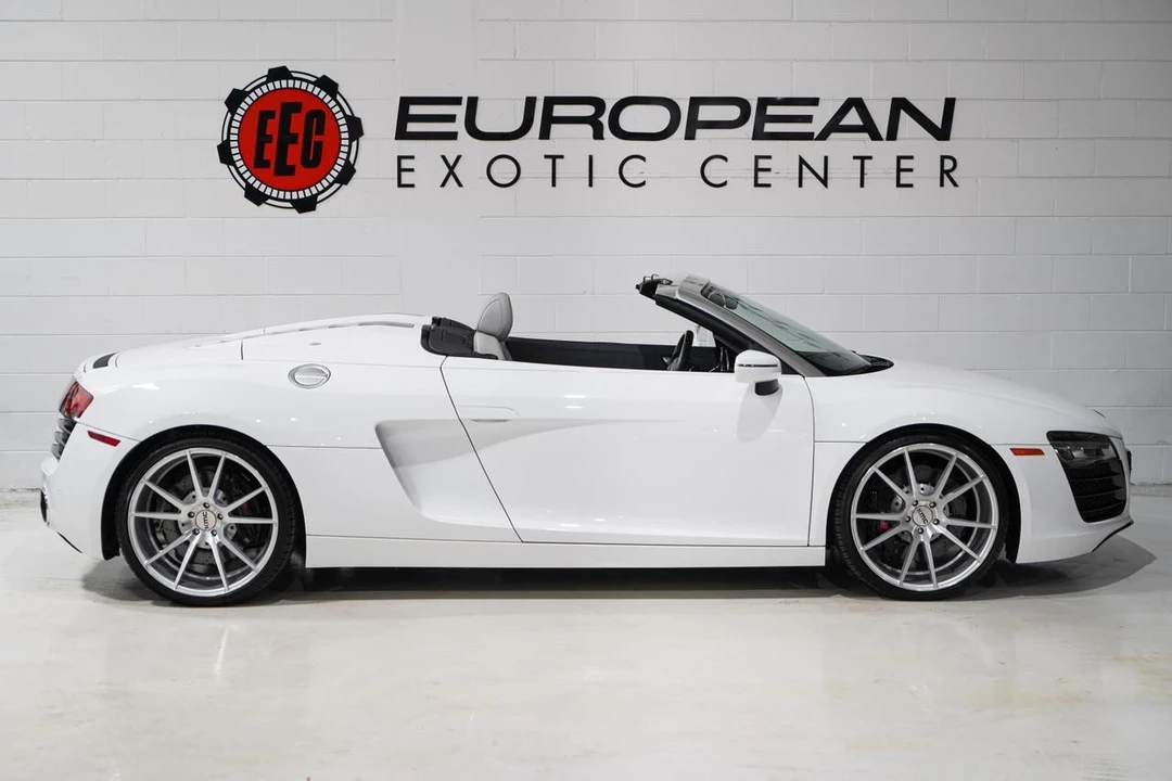 2014 Audi 42 R8 - Image 6 of 21
