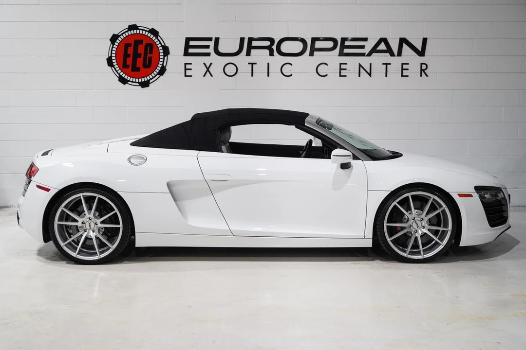 2014 Audi 42 R8 - Image 8 of 21