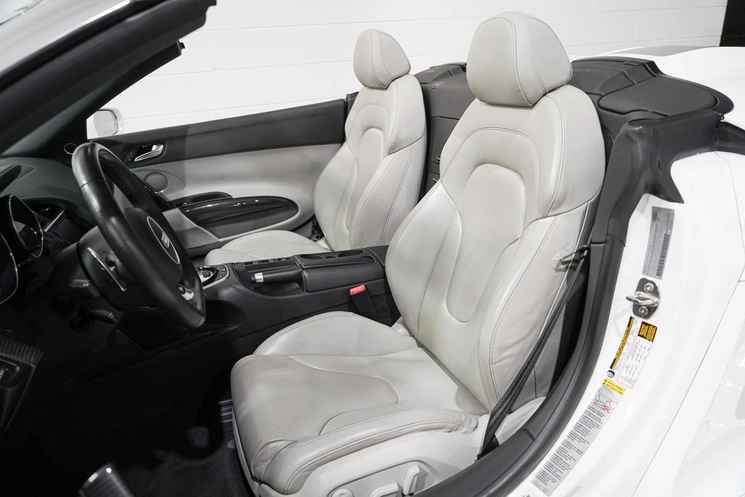 2014 Audi 42 R8 - Image 10 of 21