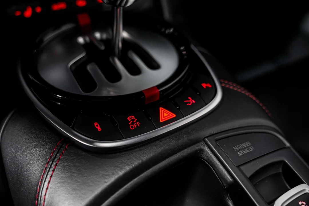 2014 Audi 42 R8 - Image 16 of 21