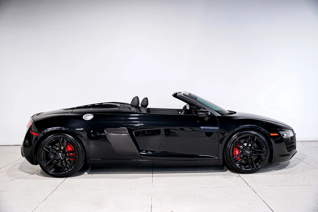 2014 Audi 42 R8 - Image 2 of 21