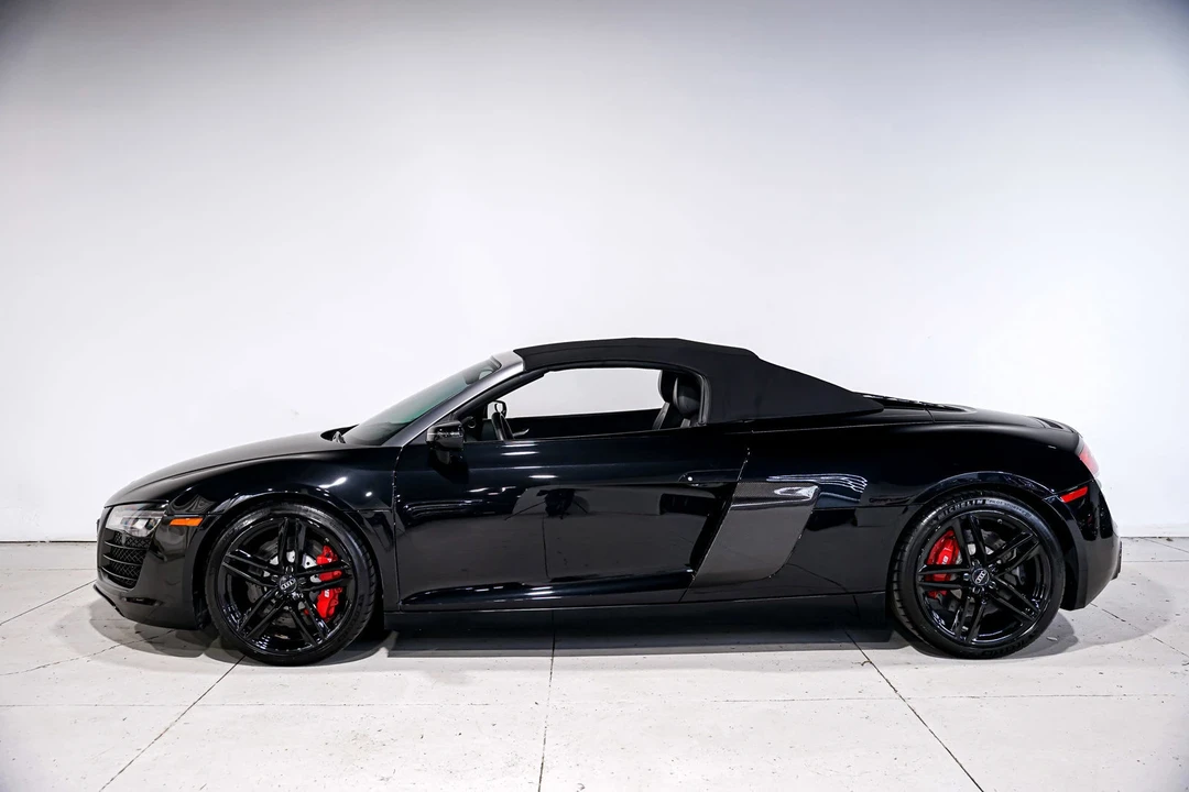2014 Audi 42 R8 - Image 7 of 21