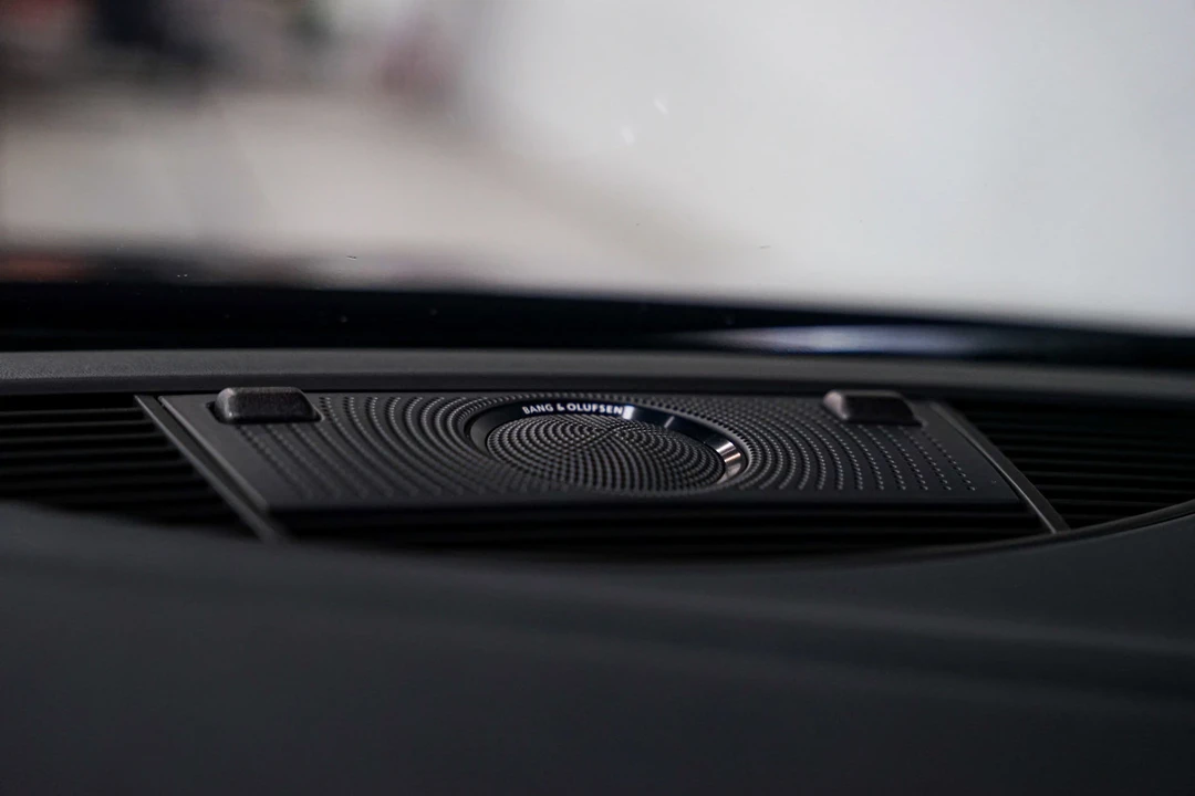 2014 Audi 42 R8 - Image 12 of 21