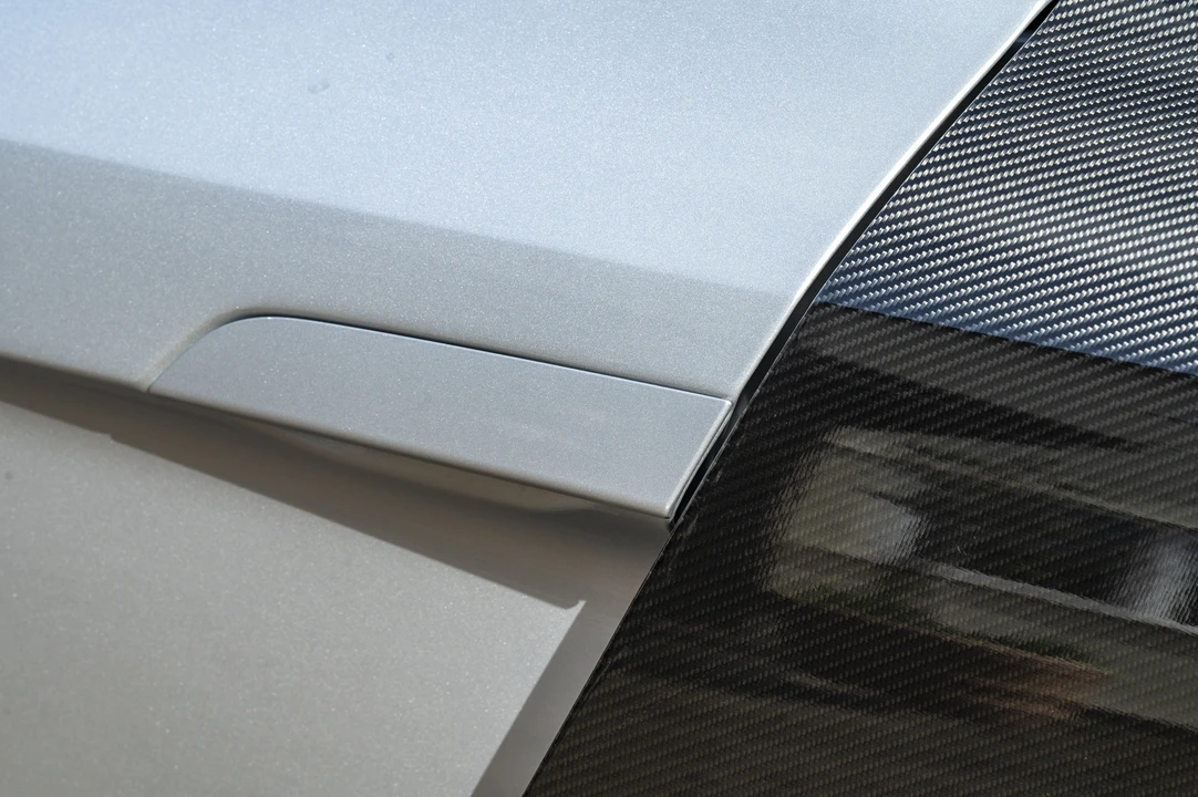 2014 Audi 42 R8 - Image 20 of 31