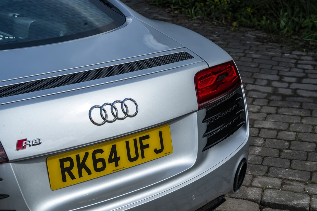 2014 Audi 42 R8 - Image 21 of 31