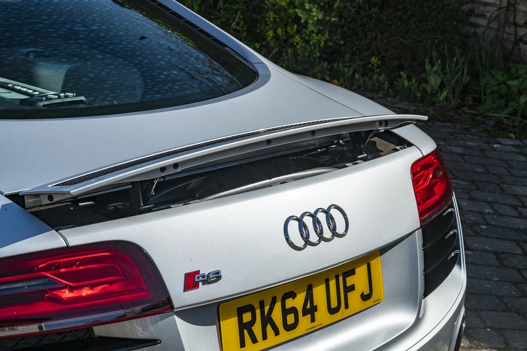 2014 Audi 42 R8 - Image 22 of 31