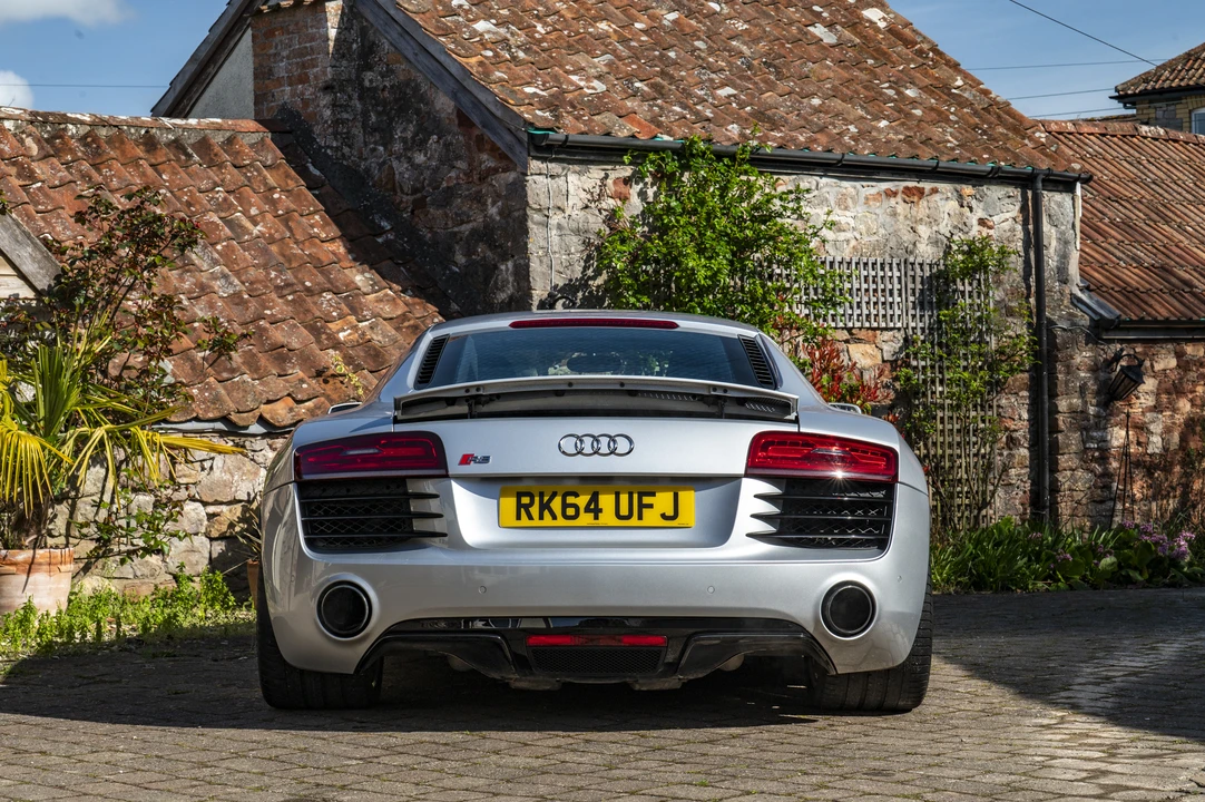 2014 Audi 42 R8 - Image 6 of 31