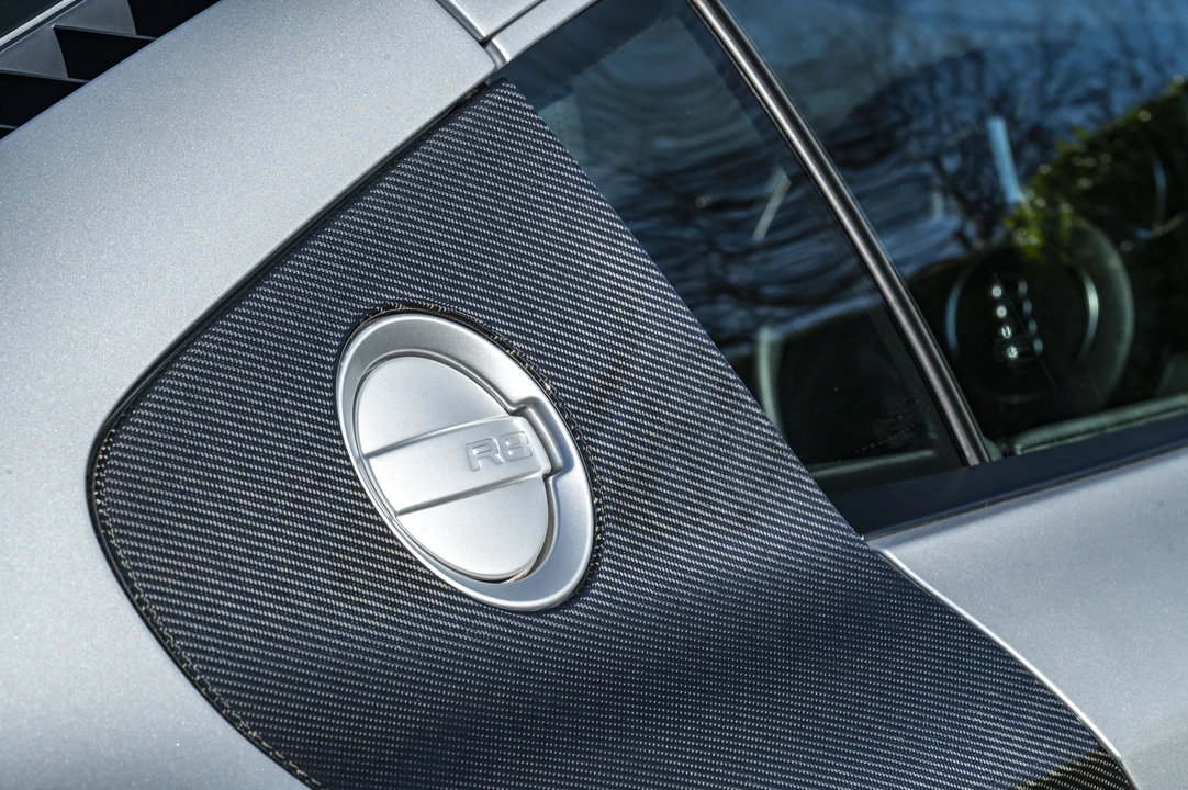 2014 Audi 42 R8 - Image 26 of 31