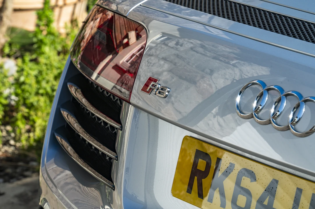 2014 Audi 42 R8 - Image 27 of 31