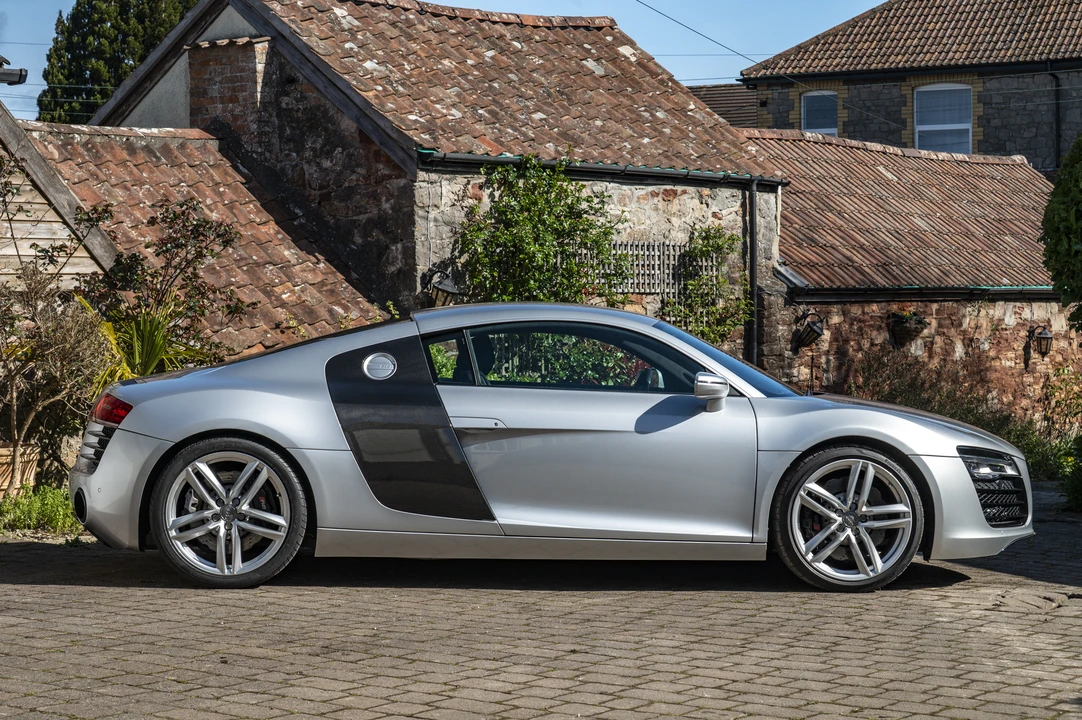 2014 Audi 42 R8 - Image 16 of 31