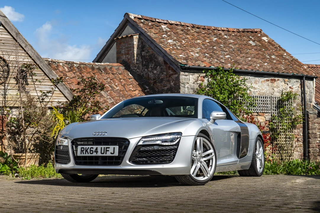 2014 Audi 42 R8 - Image 9 of 31