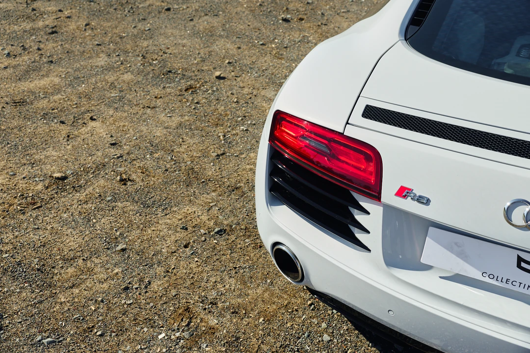 2014 Audi 42 R8 - Image 24 of 31