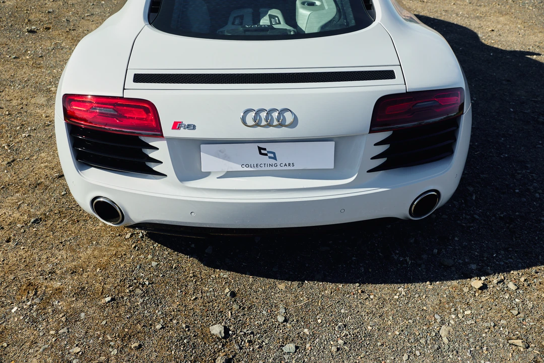2014 Audi 42 R8 - Image 28 of 31