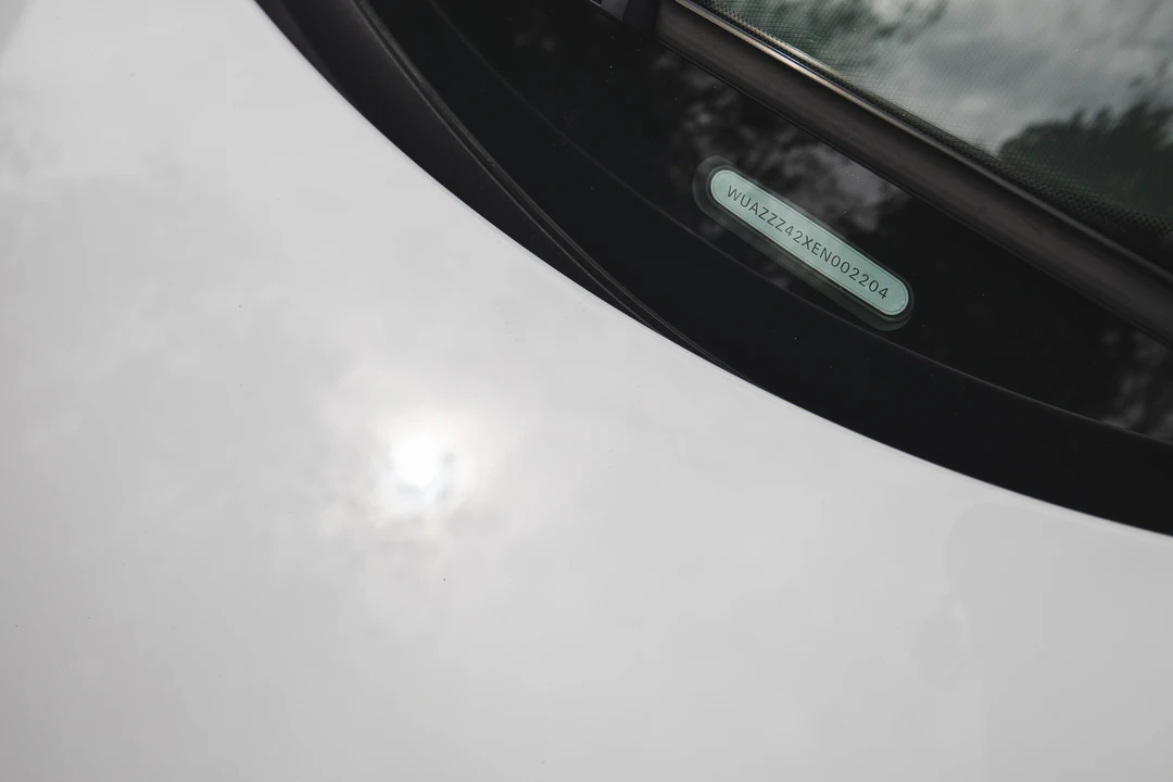 2014 Audi 42 R8 - Image 26 of 31