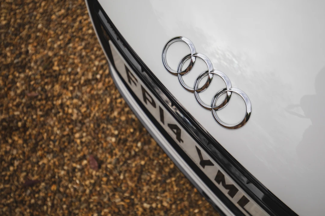2014 Audi 42 R8 - Image 24 of 31