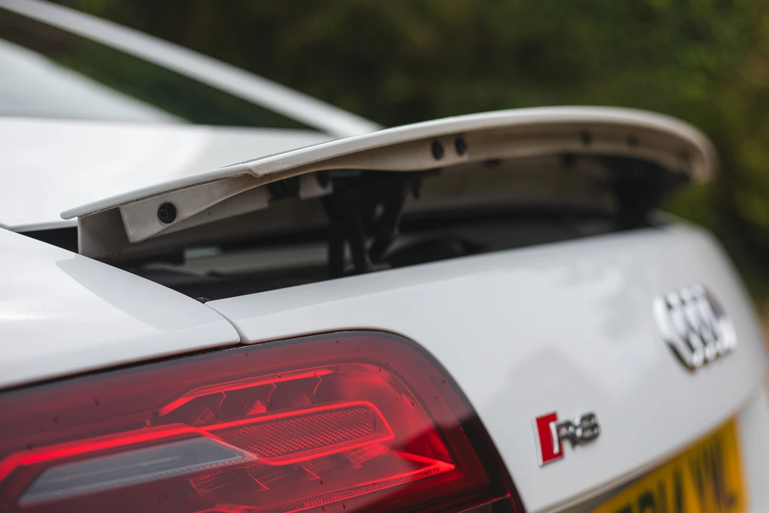2014 Audi 42 R8 - Image 28 of 31