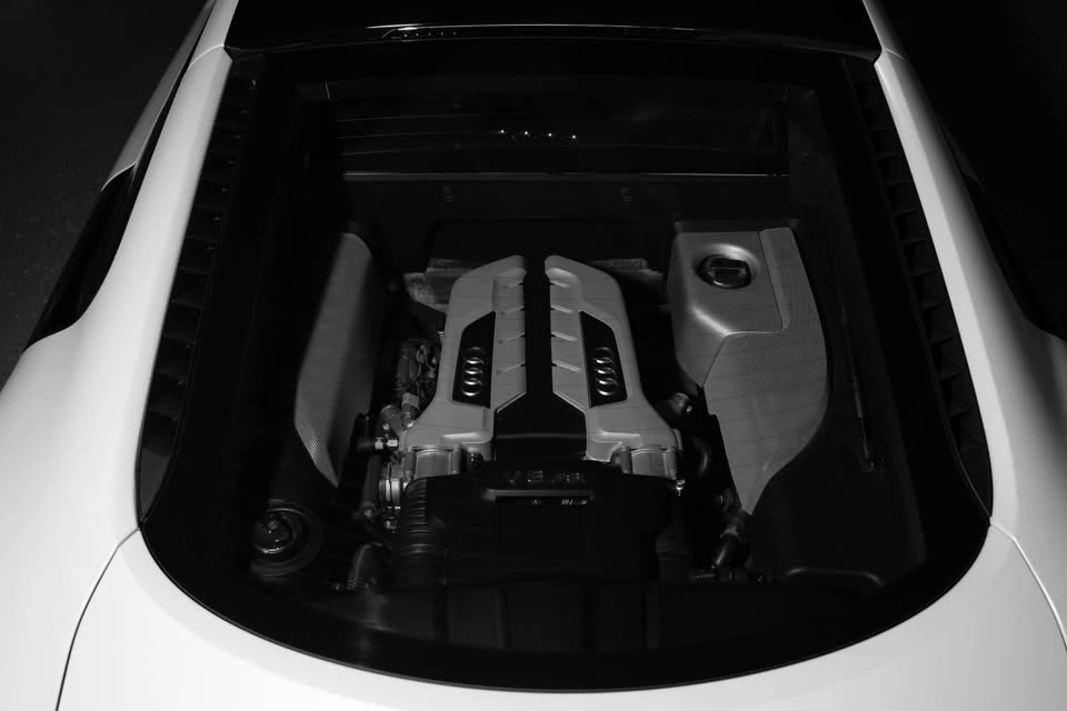 2014 Audi 42 R8 - Image 7 of 14