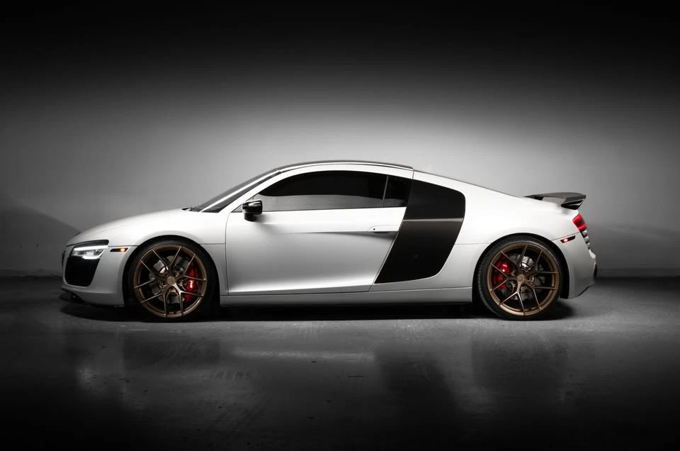2014 Audi 42 R8 - Image 2 of 14