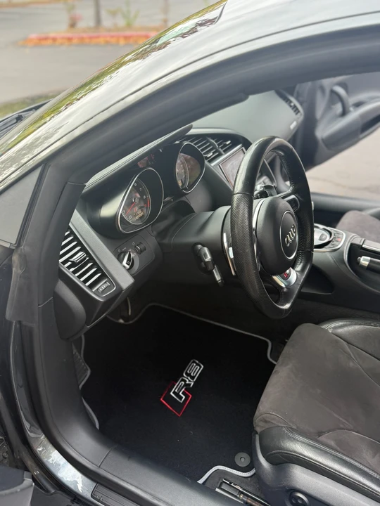 2014 Audi 42 R8 - Image 5 of 8