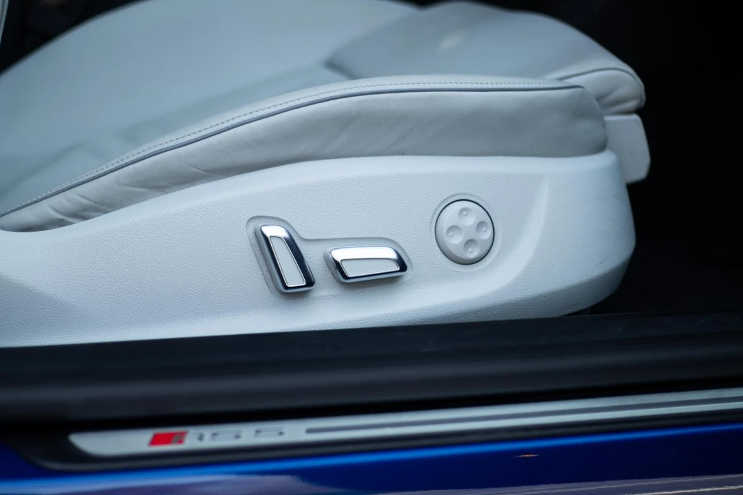 2014 Audi B8 RS5 - Image 27 of 30