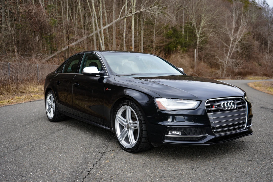 2014 Audi B8 S4 - Image 4 of 31