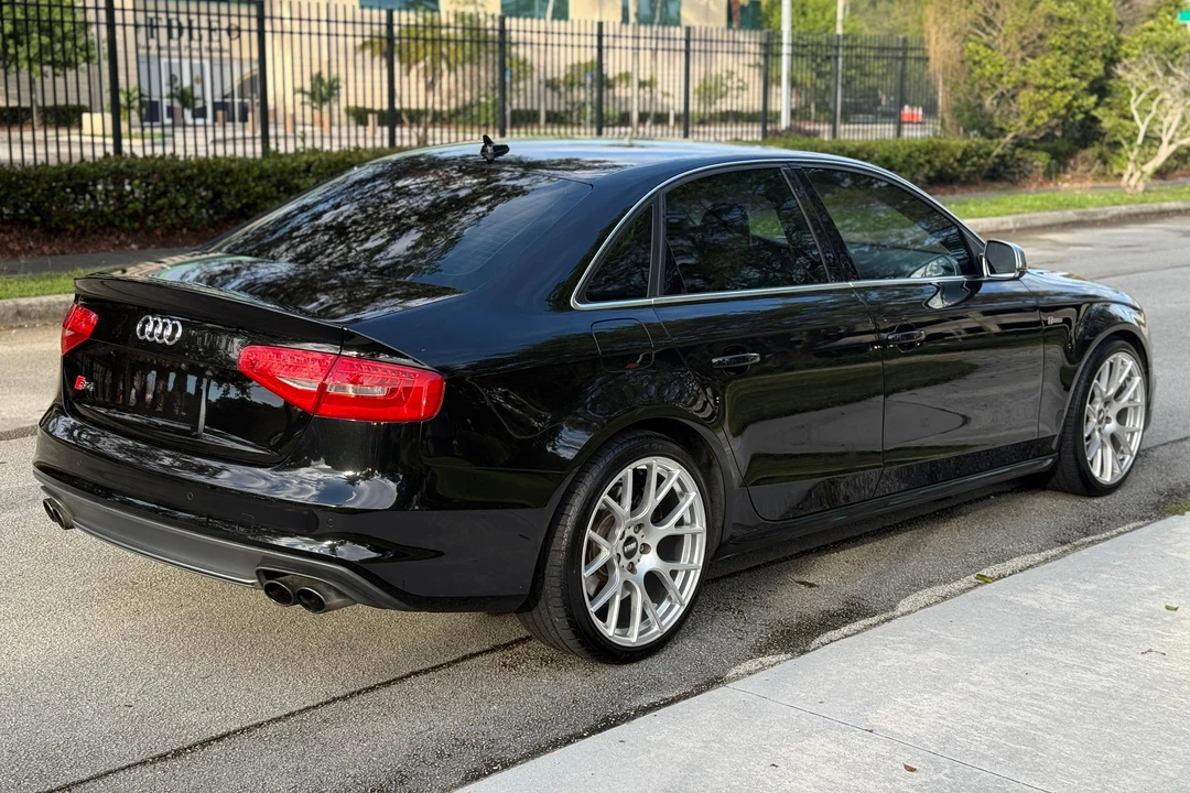 2014 Audi B8 S4 - Image 4 of 31