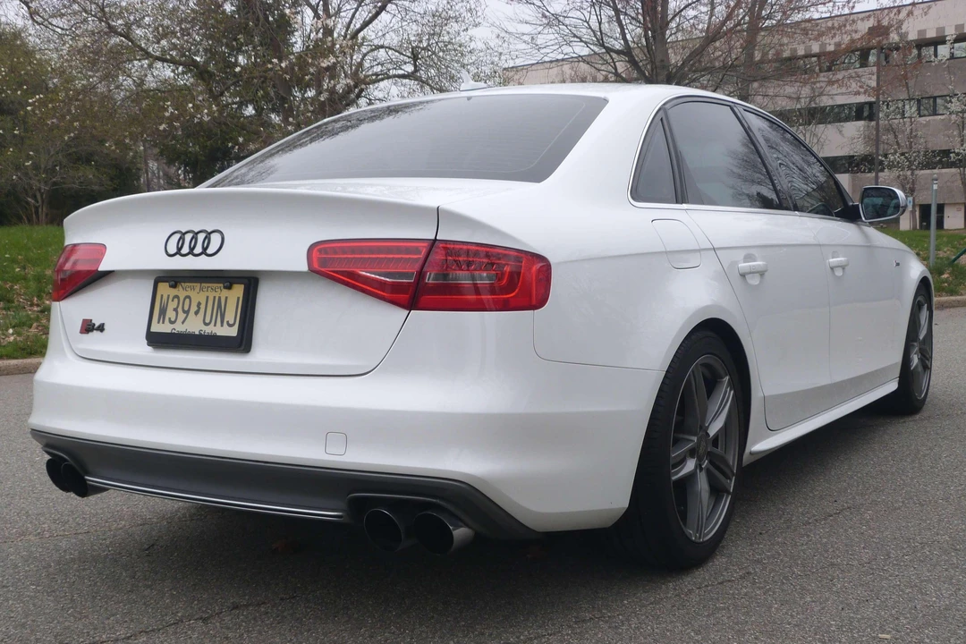 2014 Audi B8 S4 - Image 4 of 31