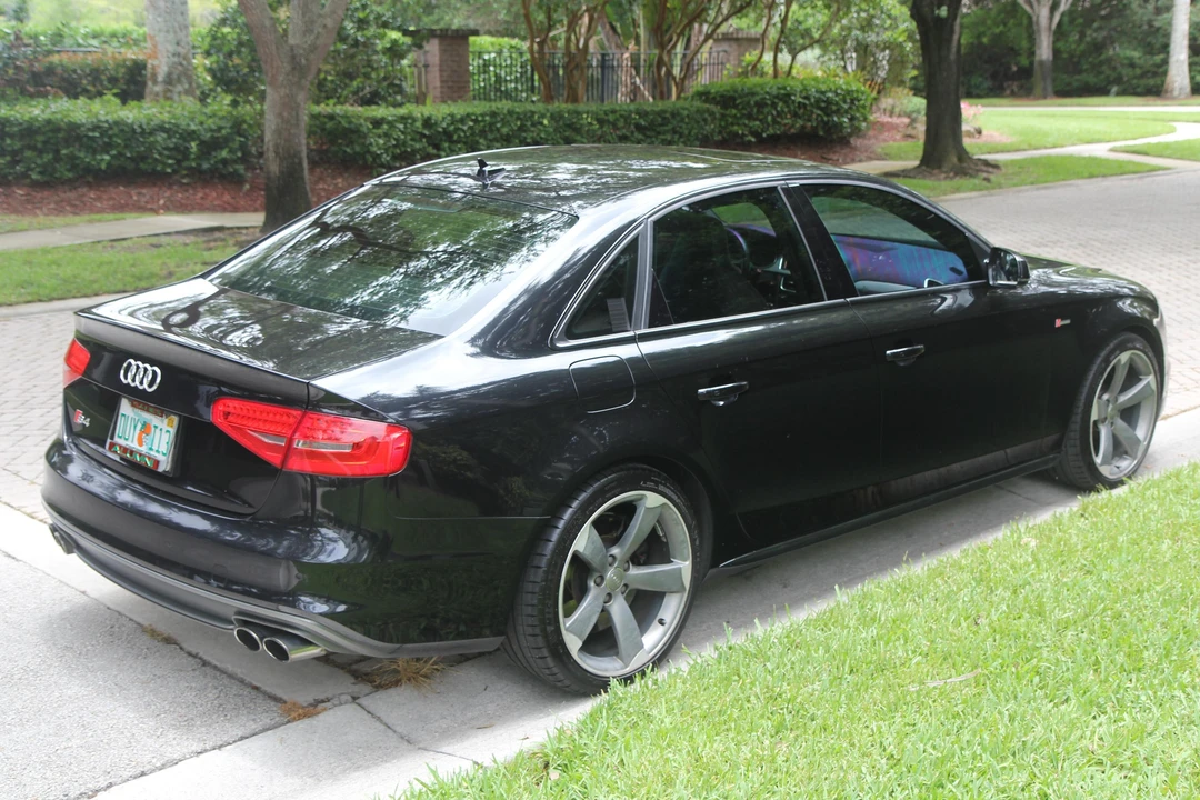 2014 Audi B8 S4 - Image 4 of 25